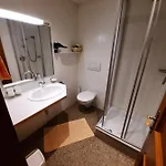 Gaestehaus Burgi בית הארחה 3*