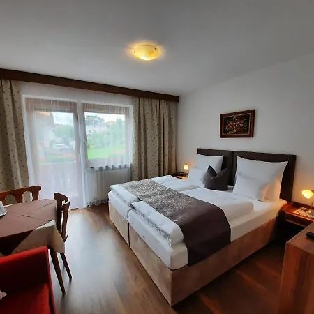 Gaestehaus Burgi Vendégház