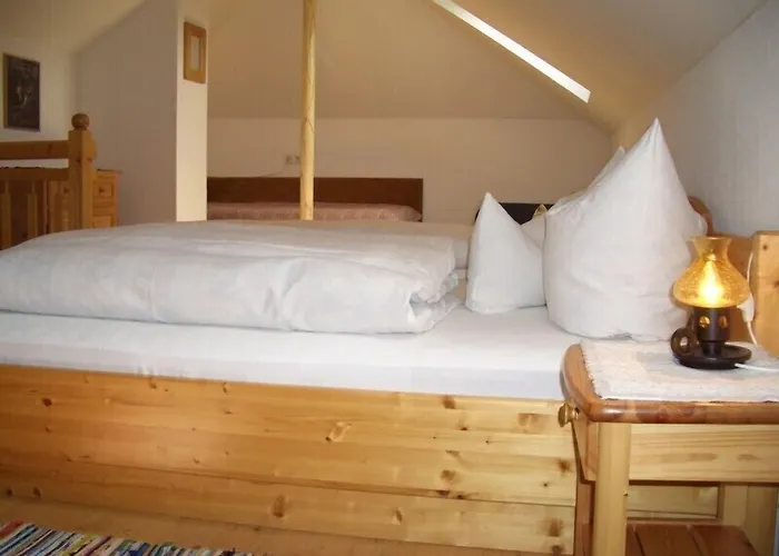 بيت ضيافة Gaestehaus Burgi