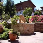 Gasthuis Gaestehaus Burgi 3*