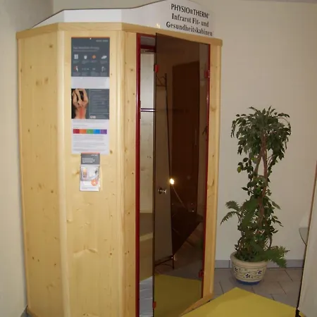 Konukevi Gaestehaus Burgi 3*