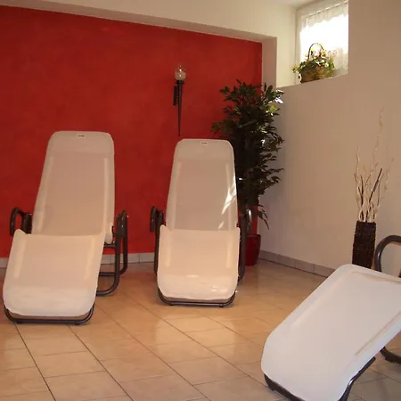 Konukevi Gaestehaus Burgi Fügen