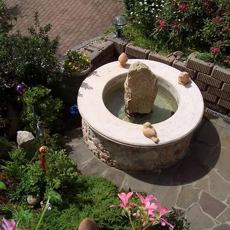 Konukevi Gaestehaus Burgi Fügen