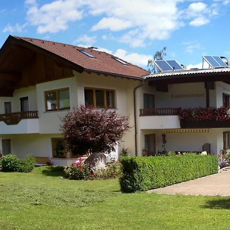 Konukevi Gaestehaus Burgi 3*