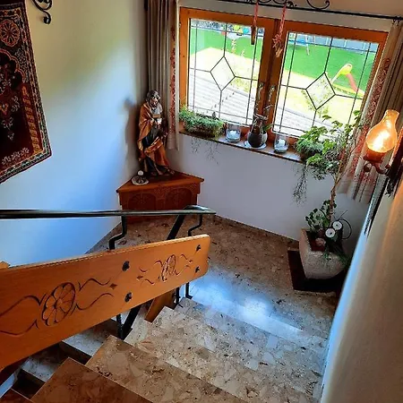 Gasthuis Gaestehaus Burgi Fügen