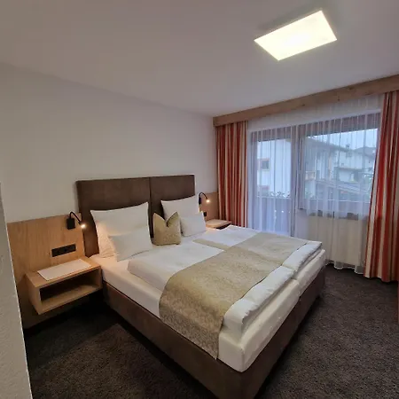 Gaestehaus Burgi Guest house 3*